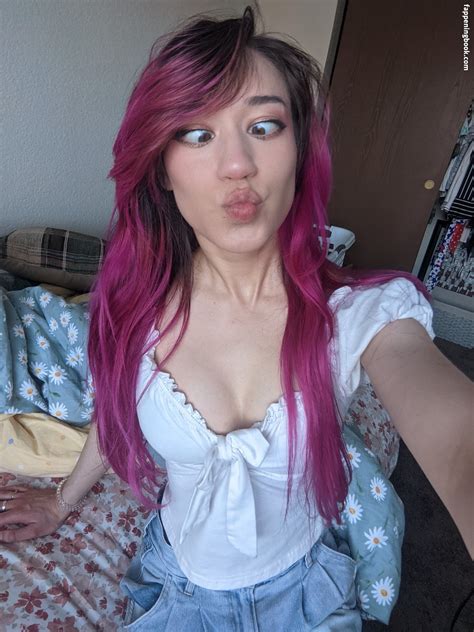 QueenTofu Nude The Fappening Photo 1921561 FappeningBook