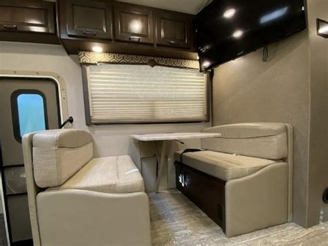 Thor Motor Coach Hurricane M Good Sam Rv Rentals