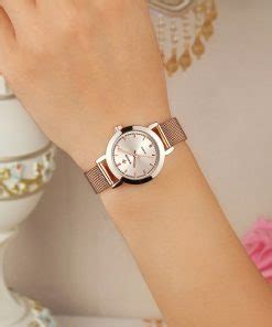 Montres De Luxe Femme Bracelet En Acier Maille Quartz WWOOR LesNuls