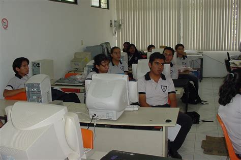 Centro De Computo Escuela De Bachilleres Diurna Antonio María De Rivera