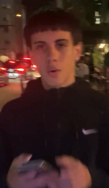 кσиνу on Twitter what the fuck https t co zAEZ xuEgy Twitter