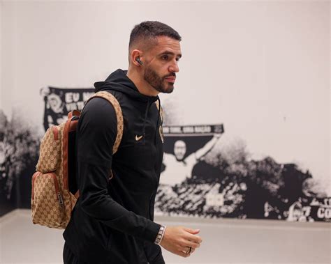 Renato Augusto Volta A Desfalcar O Treinamento Do Corinthians No