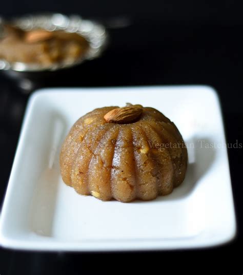 Vegetarian Tastebuds Aata Halwa Wheat Flour And Almonds Pudding