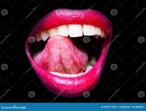 Labios Sensuales Boca Abierta Sensual Con Dientes Blancos De Labio De Lengua Labios Rojos