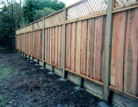 Redwood Residential Fence Project PDF Download – Woodworkers Source