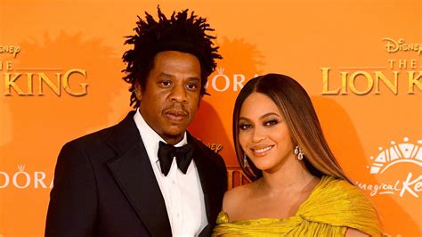 Beyoncé Et Jay Z Leur Fille Blue Ivy Fait Sensation Aux Grammy Awards