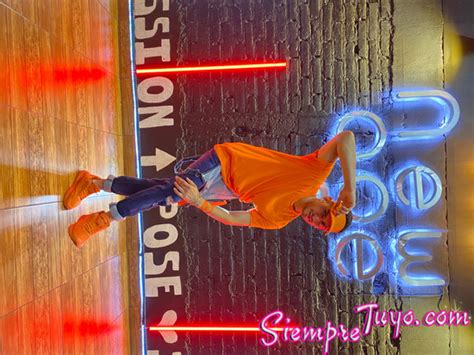 Todo con absoluta discreción 19 cm de verga Cobro barato Escorts Gay Gigolos Trans y