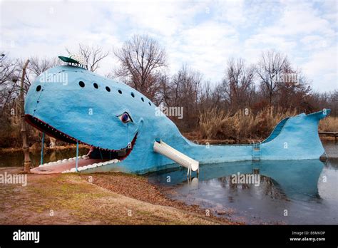 Blue Whale Catoosa Catoosa Oklahoma Hi Res Stock Photography And Images