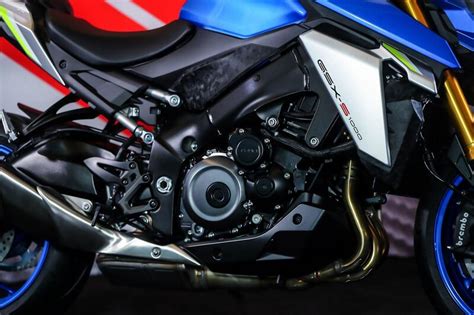 Prova Suzuki Gsx S Naked Aggression Prove Moto It