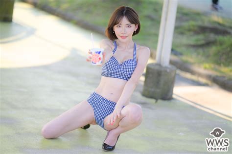 【写真特集 10枚】深田えいみ、ビキニ姿で食べるかき氷の所作に視線釘付け！＜近代麻雀水着祭2022＞ Wwsチャンネル