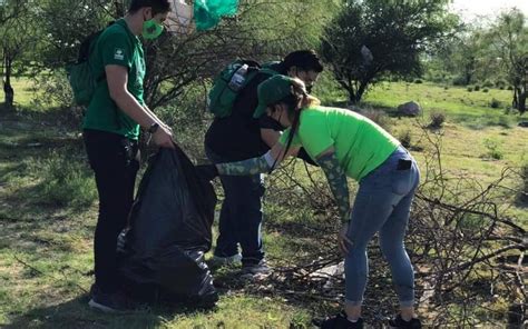 Grupos Ambientalistas Realizan Limpieza En Cerro Del Bachoco El Sol