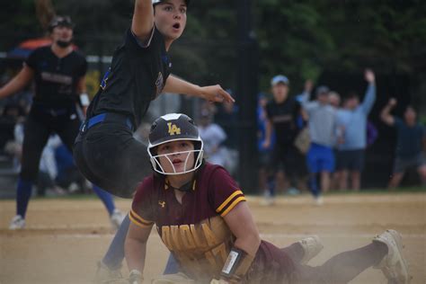 Tough Luck Saturday Ramblers Softball And Baseball Fall In Extra