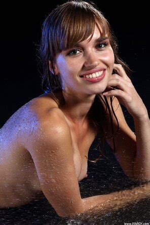 Cute Teen Regina Night Time Naked Beach Walk Photo Gallery