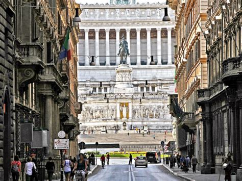 Itinerario Roma Fori Imperiali Colosseo Piazza Venezia E Via Del Corso