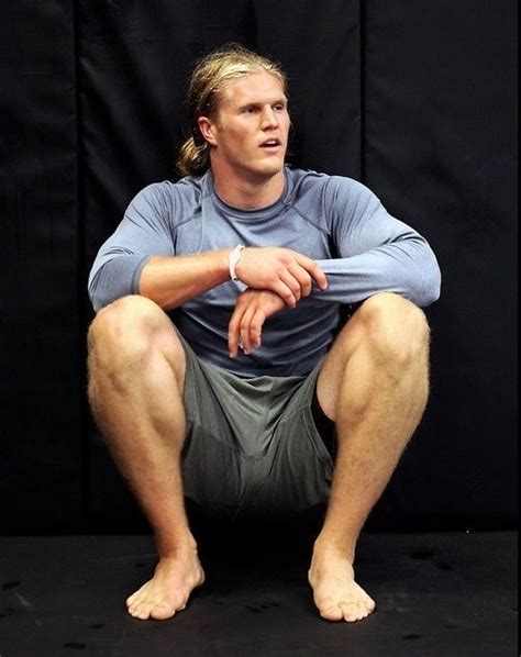 A Barefoot Clay Clay Matthews Matthews Blonde Guys