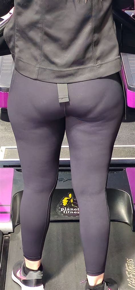 More Of This Beautiful Ass In Leggings Vpl Spandex Leggings Yoga Pants Forum