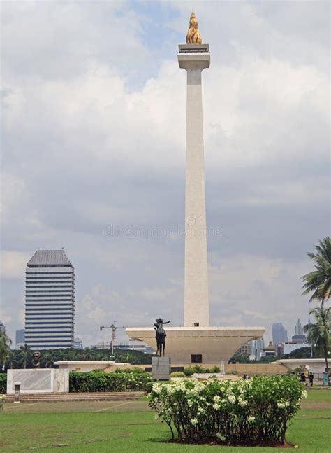 Monumento Nacional Monas Jakarta Indonesia Foto De Archivo Editorial