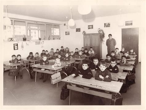 Photo De Classe Cp 1967 1968 De 1967 Ecole Louis Pasteur Yutz