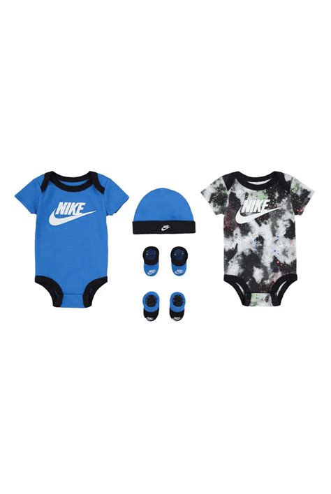 Nike Baby S Bodysuit Hat And Booties Piece Set Month S Walmart