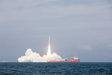 China S Smart Dragon Rocket Launches Satellites From Sea Xinhua