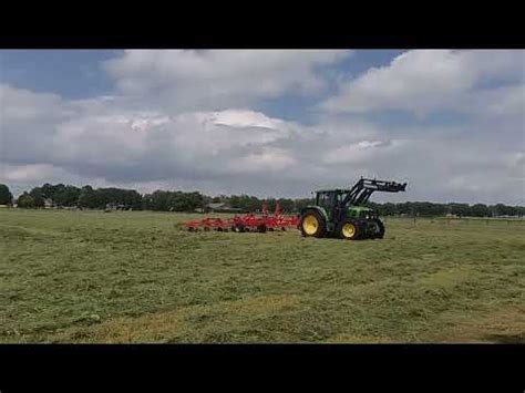 Schudden Met John Deere En Lely Youtube