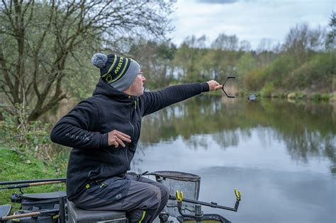 Matrix Thinsulate Bobble Hats Tackle Addicts