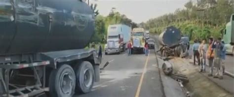 Accidente de tránsito en ruta al Pacífico Chapin TV