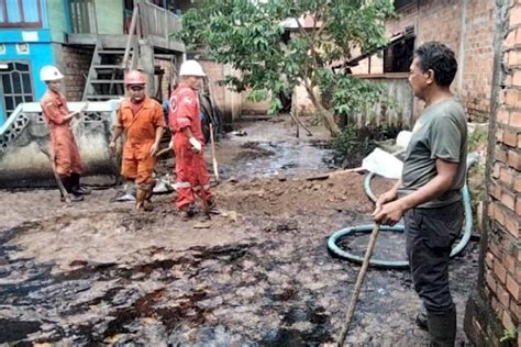 Pipa Minyak Bocor Cemari Lingkungan Warga Pali Bakal Laporkan