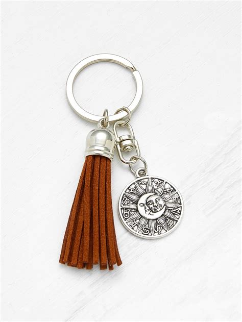 Tassel Decorated Keychain Idées Porte Clés Porte Clé Shein