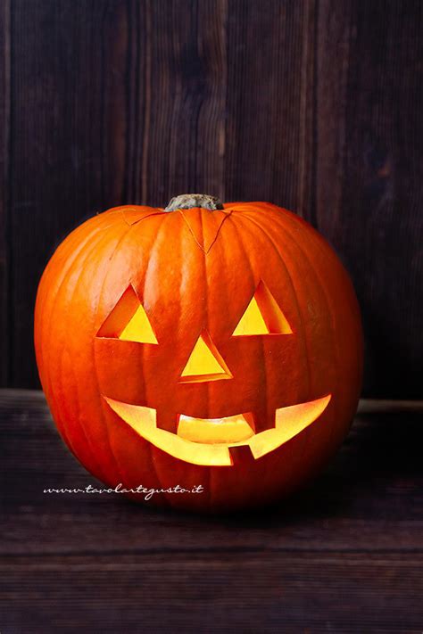 Zucca Halloween Tutorial Con Foto Come Fare La Zucca Di Halloween