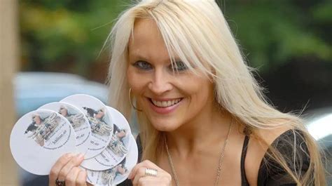 Metal Doro Pesch Wird 60 Jahre Feier In Düsseldorf Geplant Doro