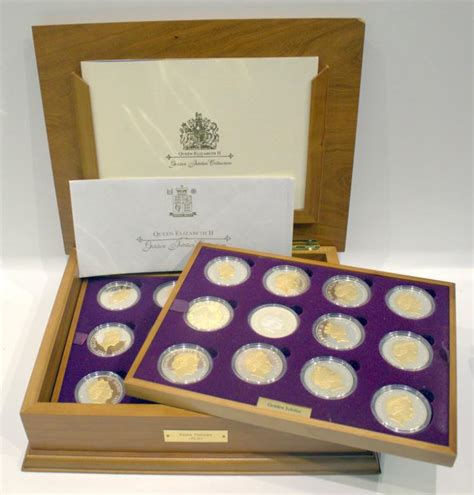 Sold at Auction: Royal Mint Queen Elizabeth II Golden Jubilee Coin ...