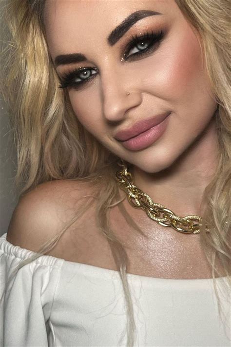 Beautiful Kristina Y O From Kiev With Blonde Hair ID LadaDate