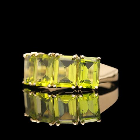 10k Yellow Gold Emerald Cut Peridot Ring - Sindur Style