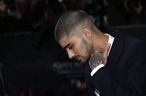 A Review Roundup Of Zayn Malik S First Solo Single Pillowtalk Newsweek