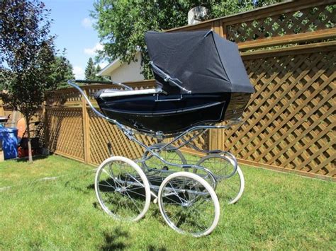 Vintage Baby Carriage - Schmalz Auctions