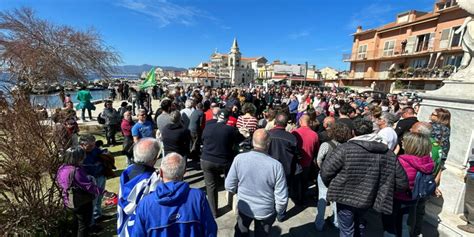 Messina In 300 A Torre Faro Per Dire NO Al Ponte Sullo Stretto FOTO