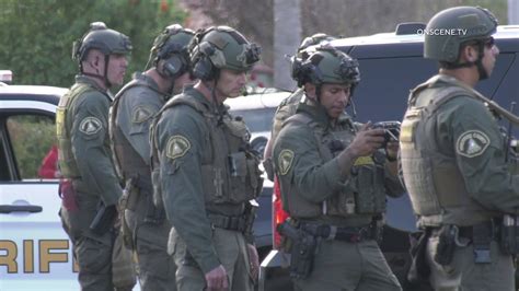 Perris Riverside County Sheriff Swat In Barricade With Suspect In