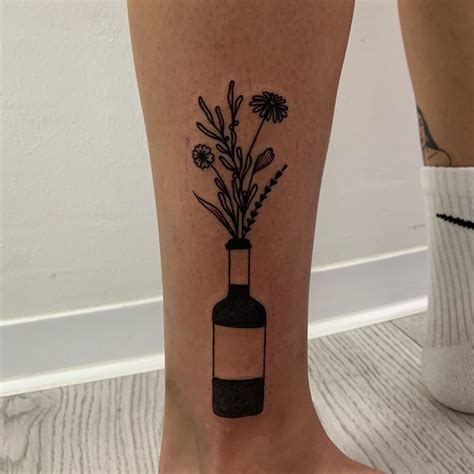 tatuagem para quem ama vinho 36 Blog da Pajaris Biquínis Moda