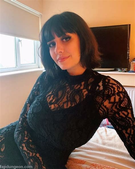 Soheila Clifford Huge Tits Brunette Fapdungeon