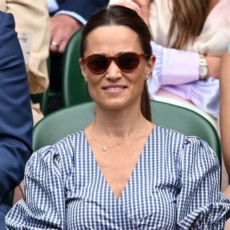 Pippa Middleton Enseña Su Tonificado Cuerpo En Bikini