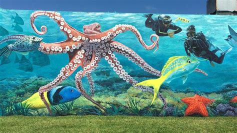 Underwater Mural Divers and Octopus Mural Sea Life Mural | Murals street art, Street mural, Mural