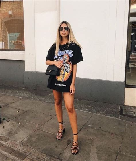 Cute Outfits With Big T Shirts 10 Ways To Style Them Like A Fashion Pro