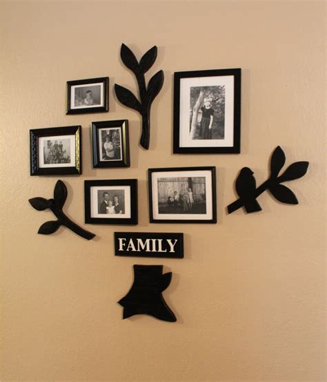 30 Family Picture Frame Wall Ideas