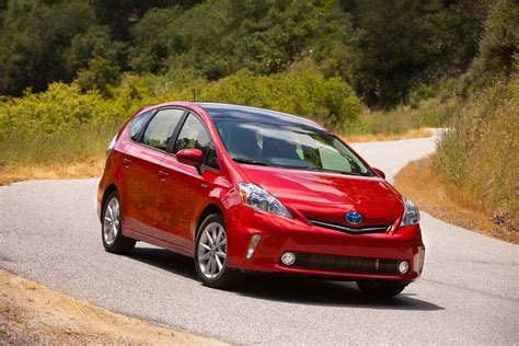 Toyotas 7 Seater Prius Mpv To Launch In The Uk In July With Prices