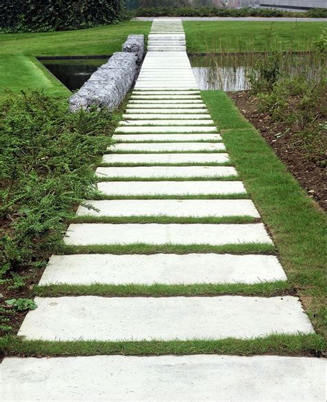Пошаговая дорожка | Walkway landscaping, Walkways paths, Garden walkway