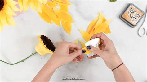 How To Make Realistic Paper Sunflowers From Crepe Paper