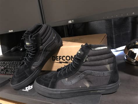 Vans X Defcon Door Kickers” Rsneakers