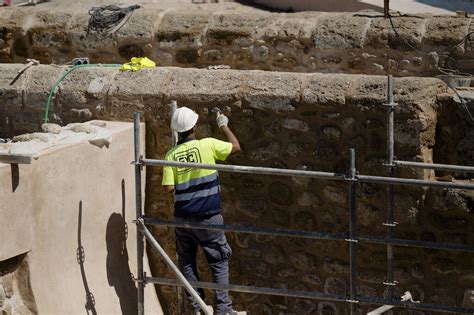 Imágenes de las obras de rehabilitación en el recinto interior del