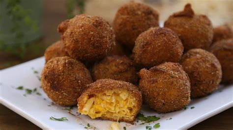 How To Make Fried Mac And Cheese Balls Pasta Recipes Youtube